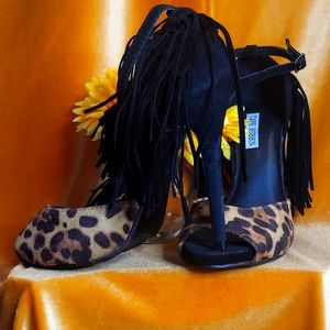 Womens Sexy Black & Leopard Size 6 Heels with Tassels